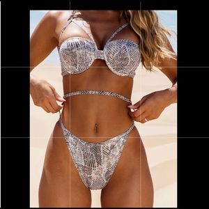 Pretty LittleThing Bikini Top:10 Bottom: 8 New!